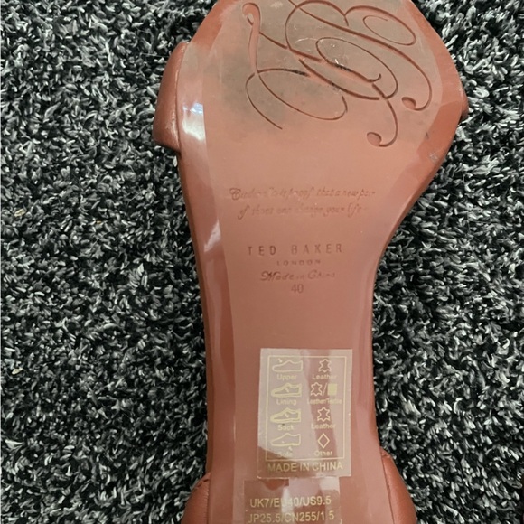 TED BAKER
Block-Heel Leather Sandals - Picture 5 of 13